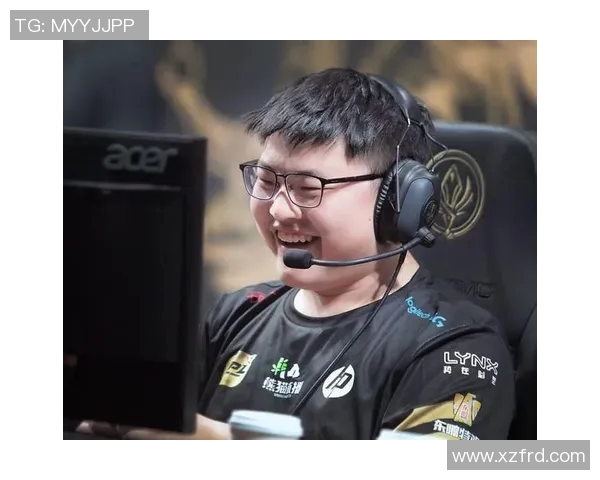 RNG战队的荣耀与坚持：一段关于奋斗与梦想的英雄联盟故事